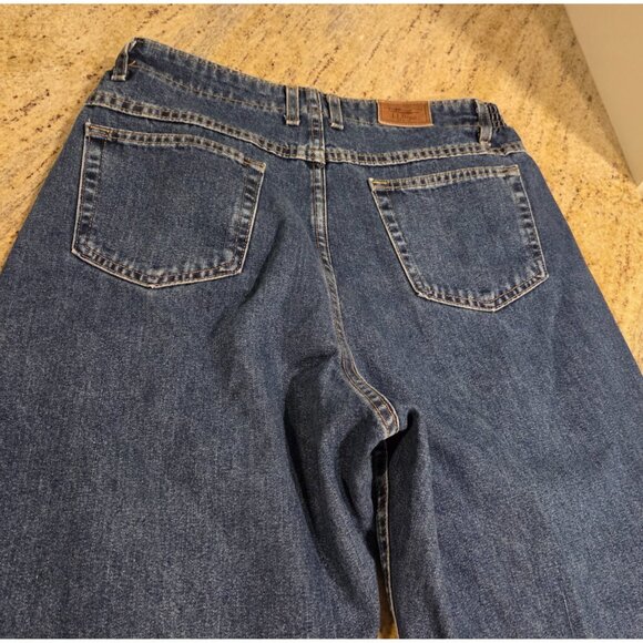 LL Bean Women's Double L Comfort Waist Size 32x28 Reg Jeans Blue Denim Hi-Rise - Picture 11 of 13